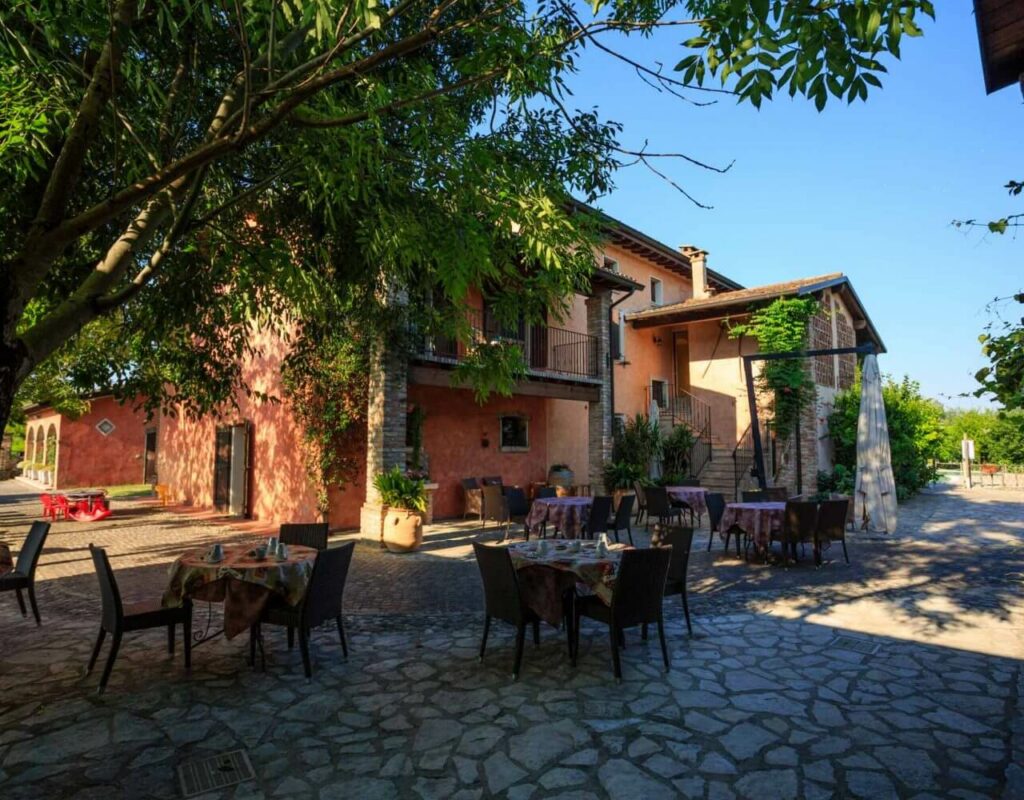 Agriturismo Ai Vigneti Hotel Vicino Gardaland